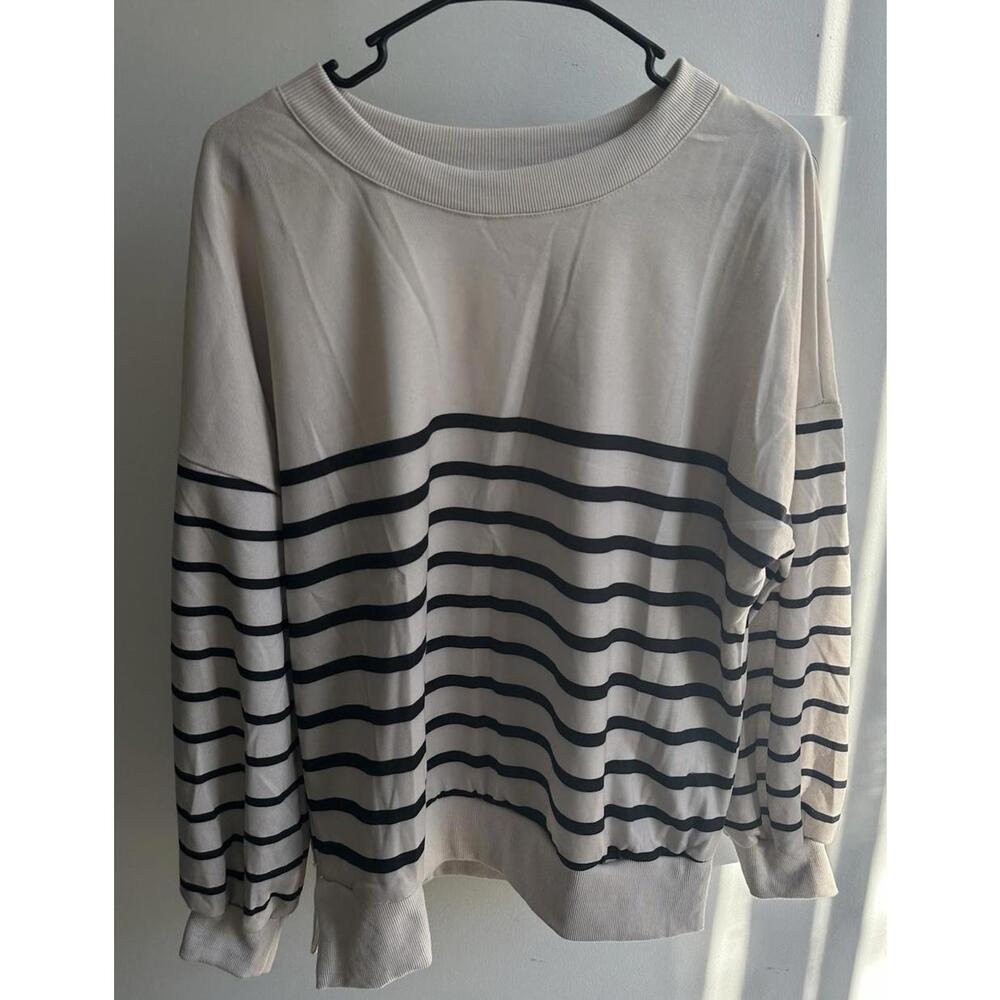 Zeagoo Women’s Striped Crew Neck Sweatshirt Size Medium